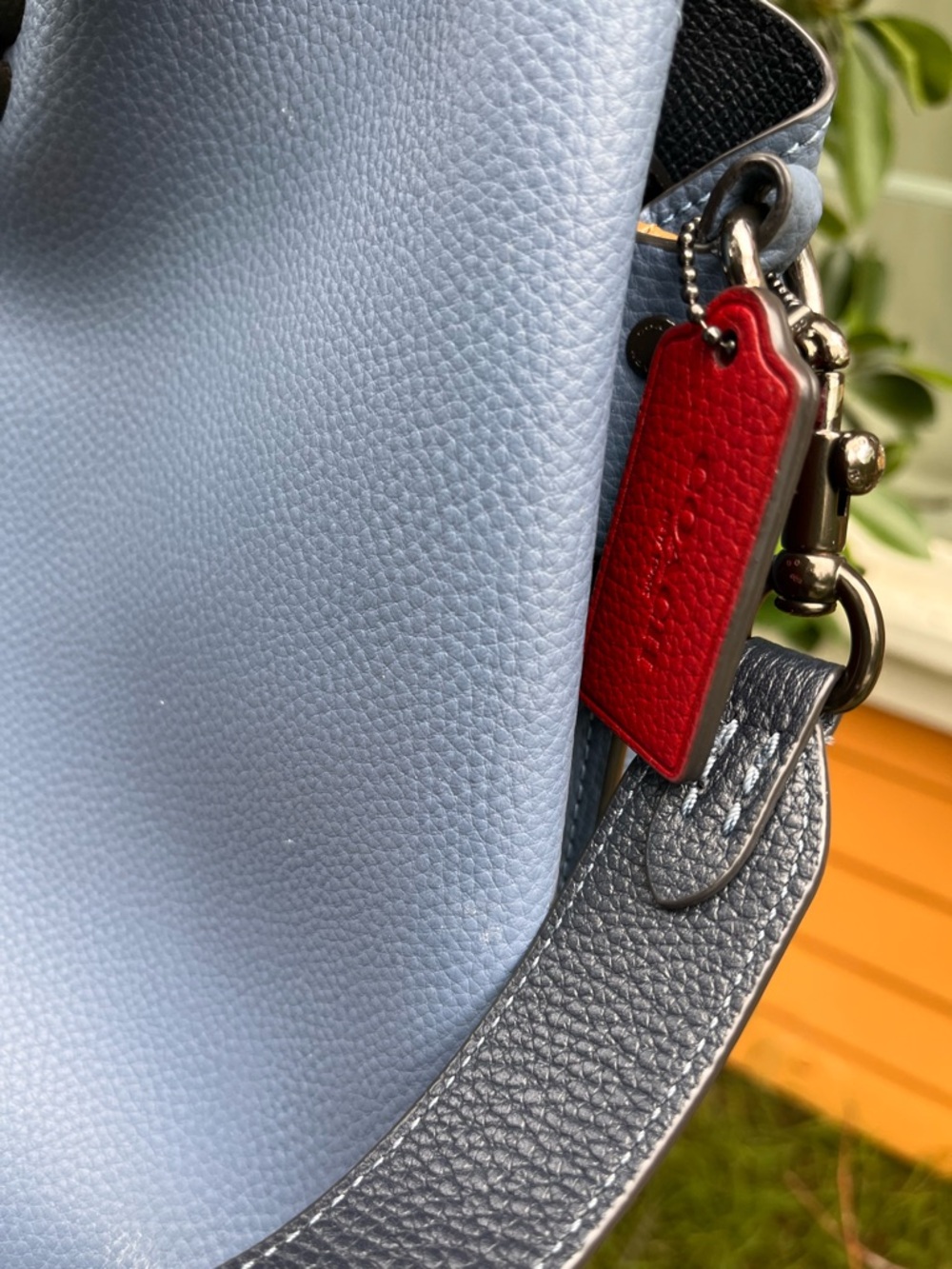 Coach Willow Light Blue Leather Crossbody Bicketwith Dark Blue Strap and Red Tag - Picture 2 of 7